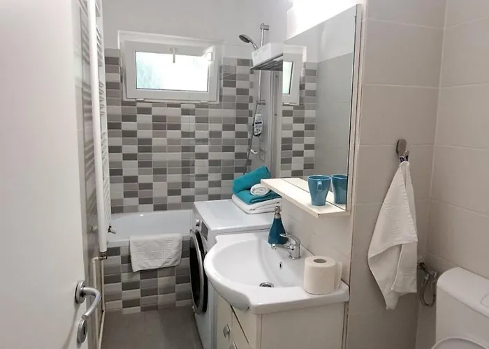 Cosy At 100 M From Iulius Town Apartment Timisoara